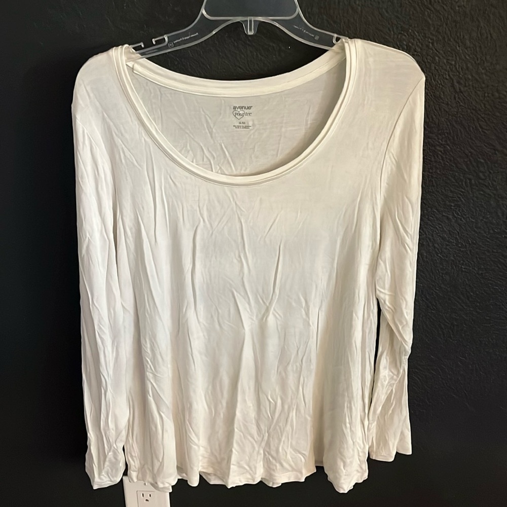 Women’s Avenue Top